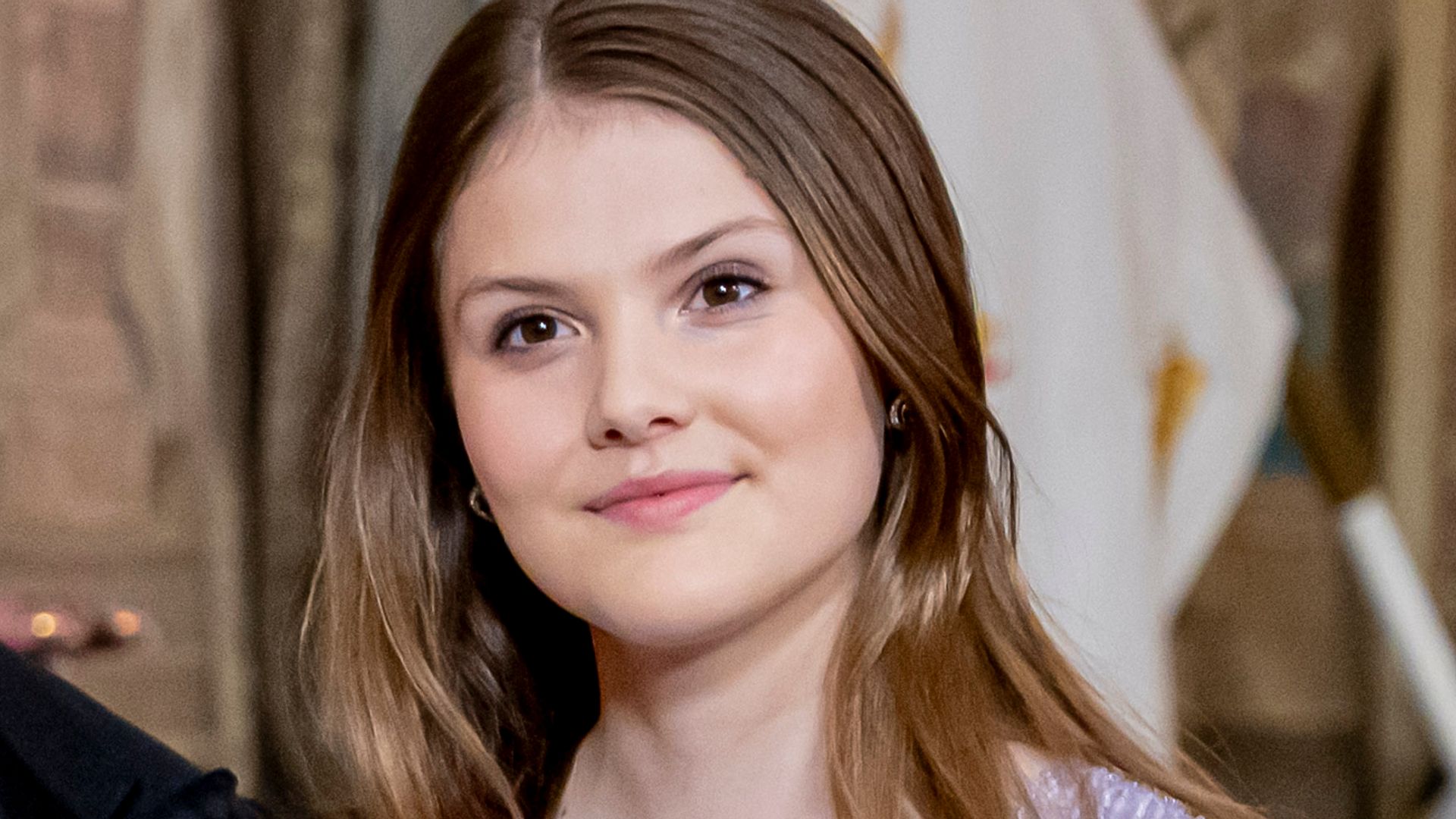 https://www.hola.com/us/horizon/landscape/27d2daeda849-stockholm-sweden-crown-princess-victoria-of-sweden-prince-daniel-of-sweden-and-p.jpg?im=Resize=(1200)