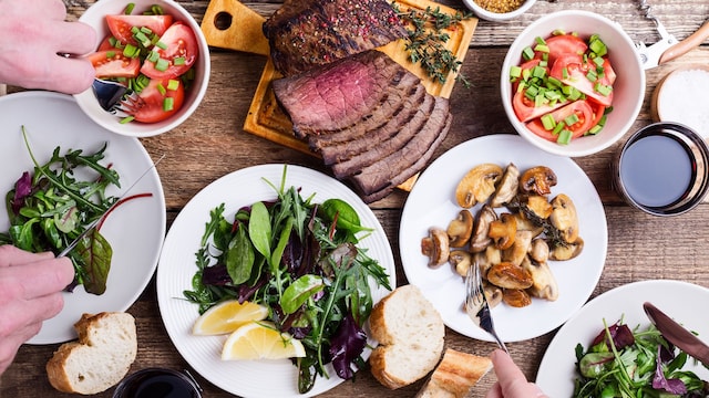 Eat This Way for Better Sleep and a Flatter Stomach in the Morning