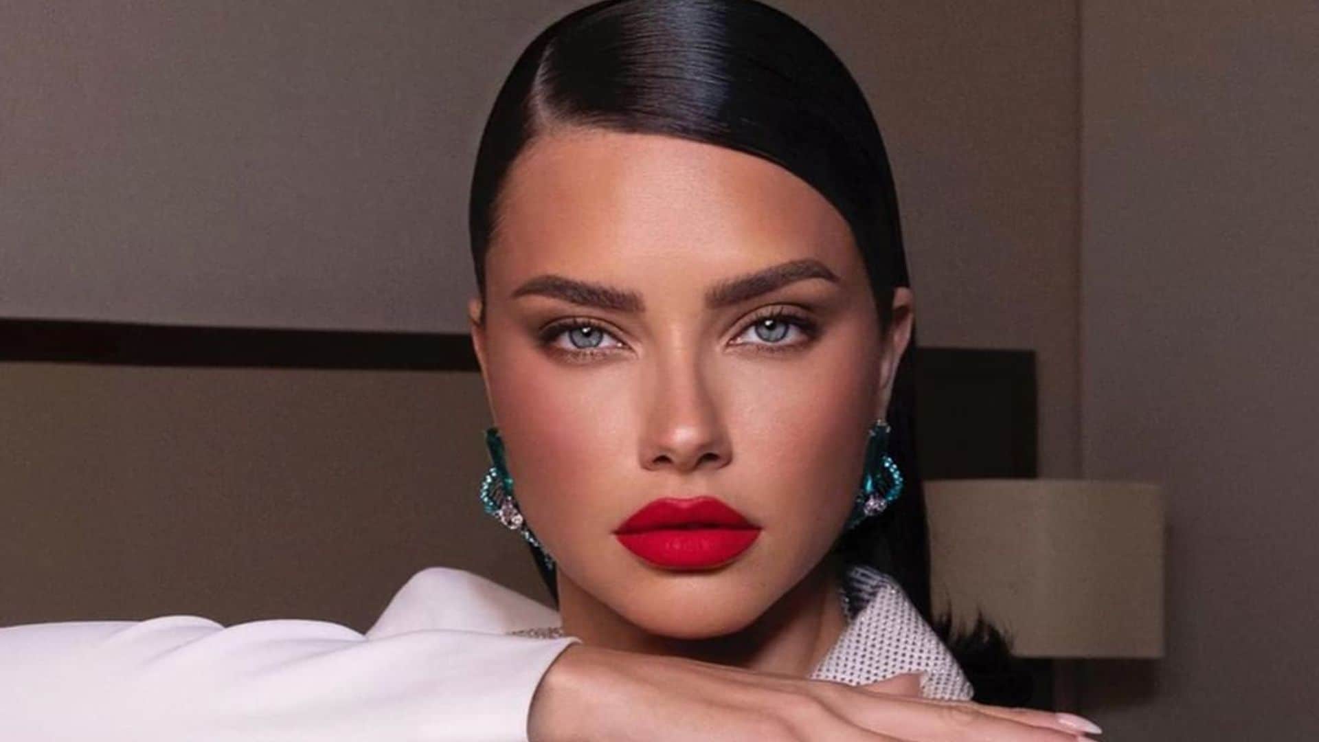 Adriana Lima returns to Victoria’s Secret: ‘The queen has arrived’