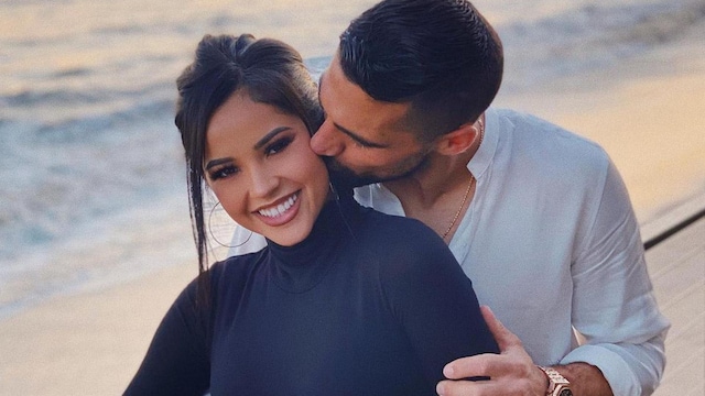 Becky G y Sebastian Lletget