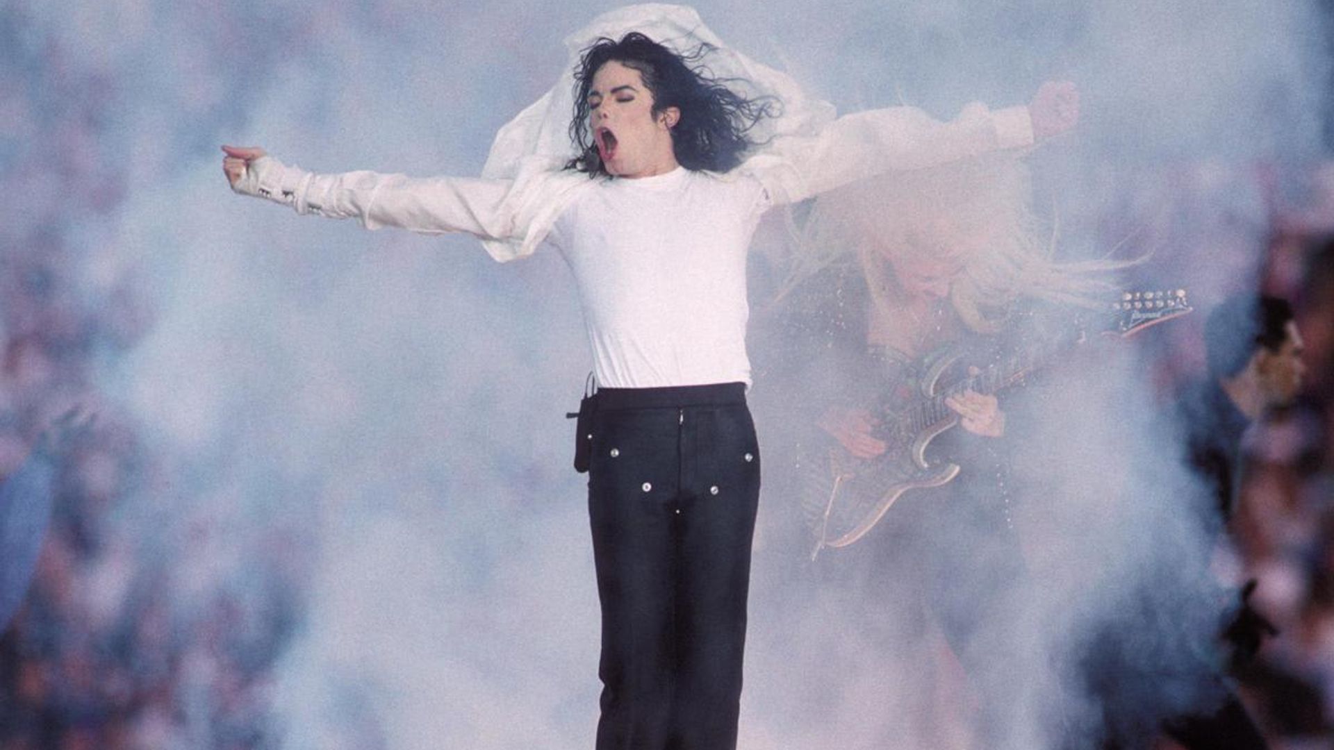 Sony might buy Michael Jackson’s music catalog for about $900 million
