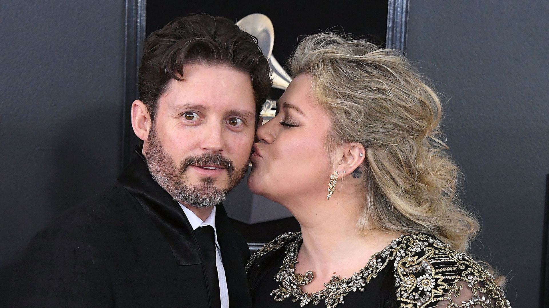 Kelly Clarkson puts family first and postpones Las Vegas Residency amid ex-husband’s illness