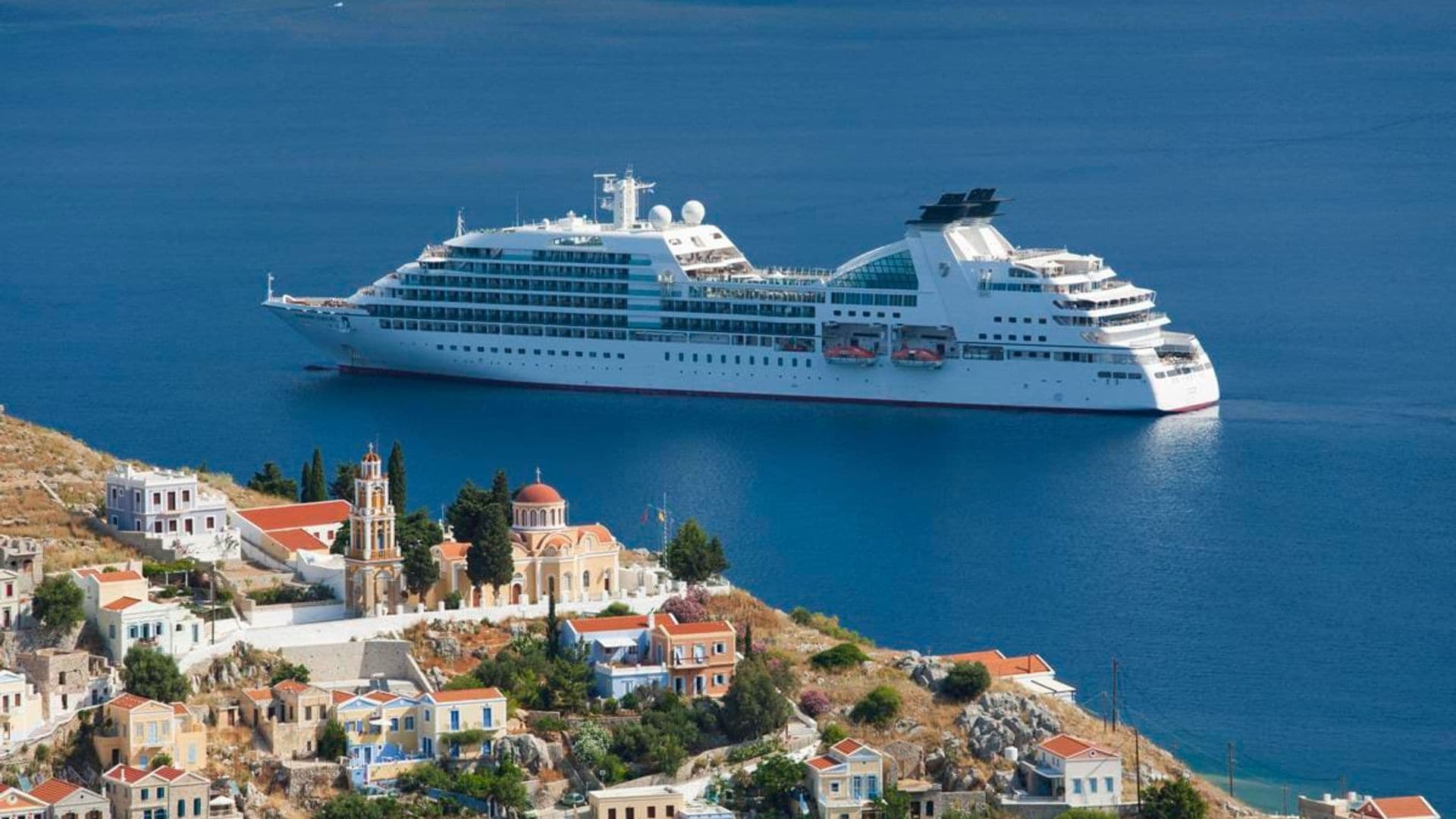 Cruise expert reveals their tips for keeping costs at a minimum