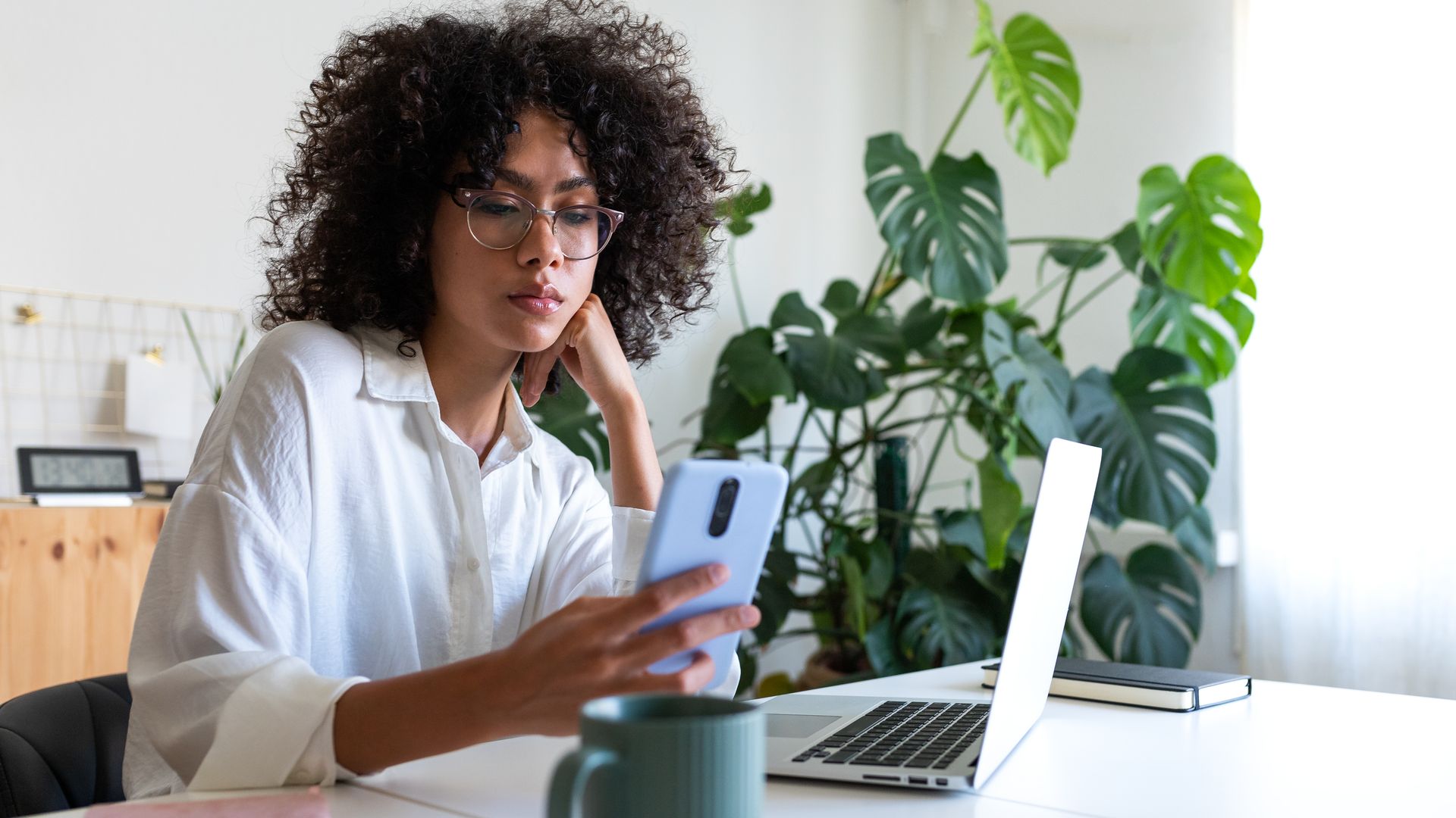 Psychology Says People Reply Late on WhatsApp Due to Mental Exhaustion