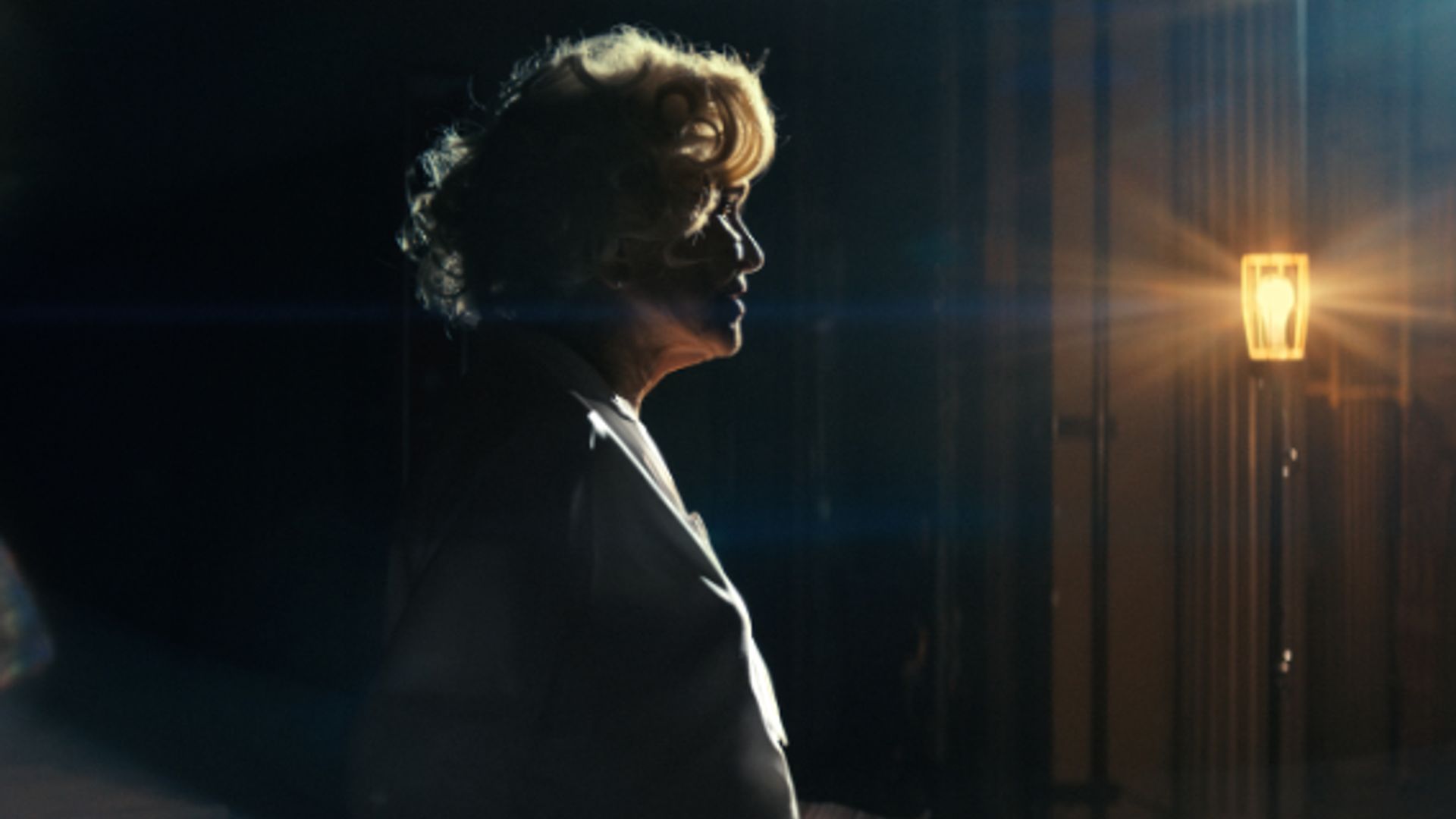 Dakota Johnson is almost unrecognizable after transforming into Marilyn Monroe for surprising new role