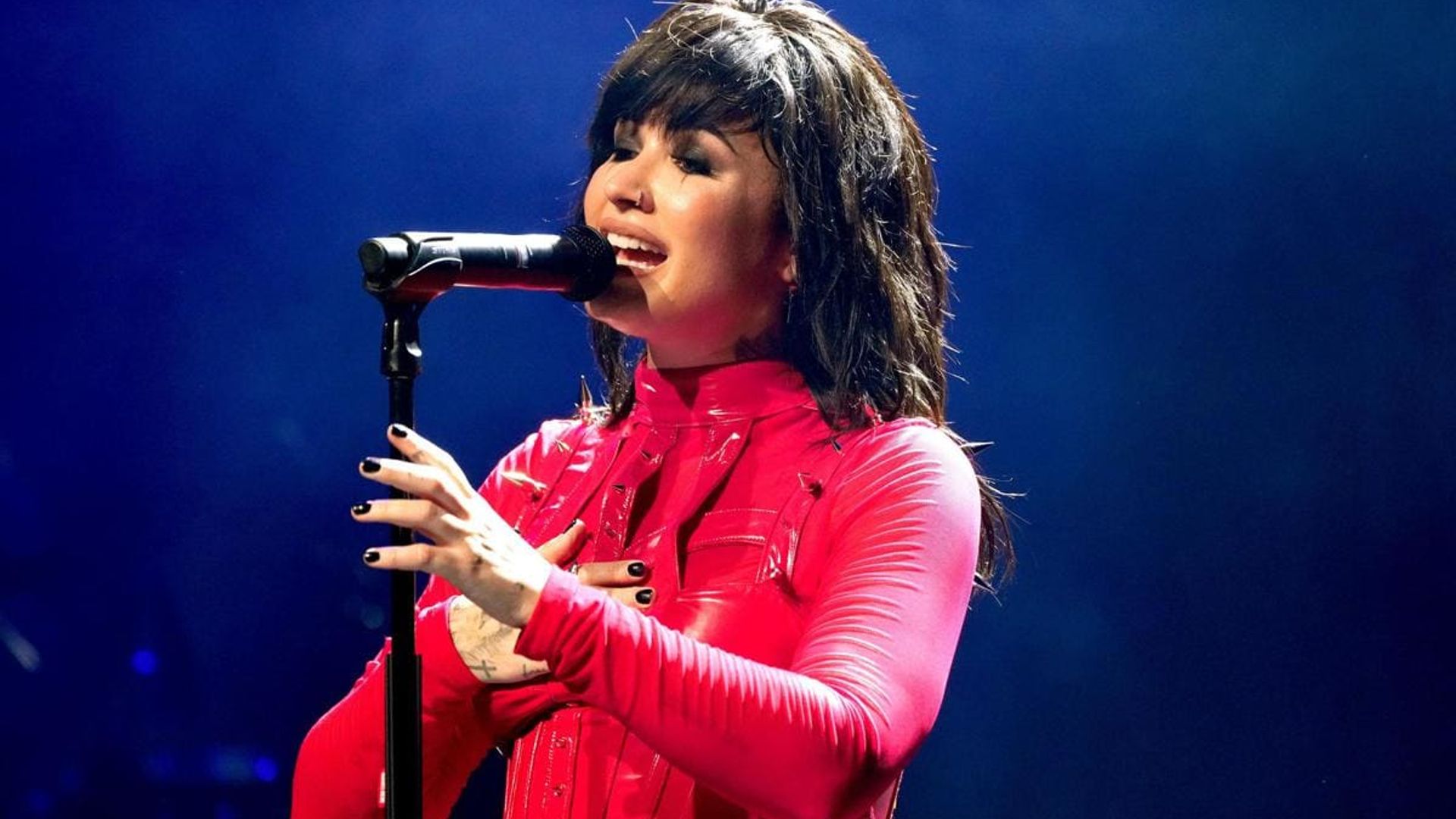 Demi Lovato makes difficult decision to postpone concert after losing her voice