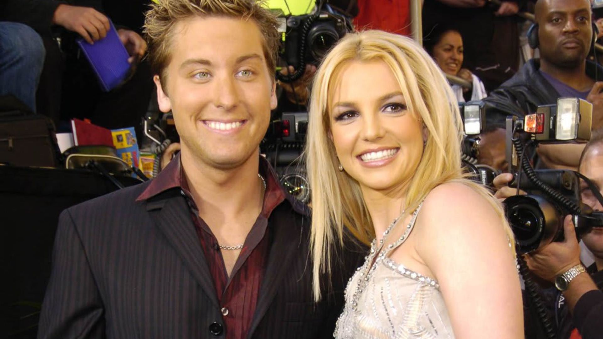Britney Spears and Lance Bass are distant cousins! See the family tree