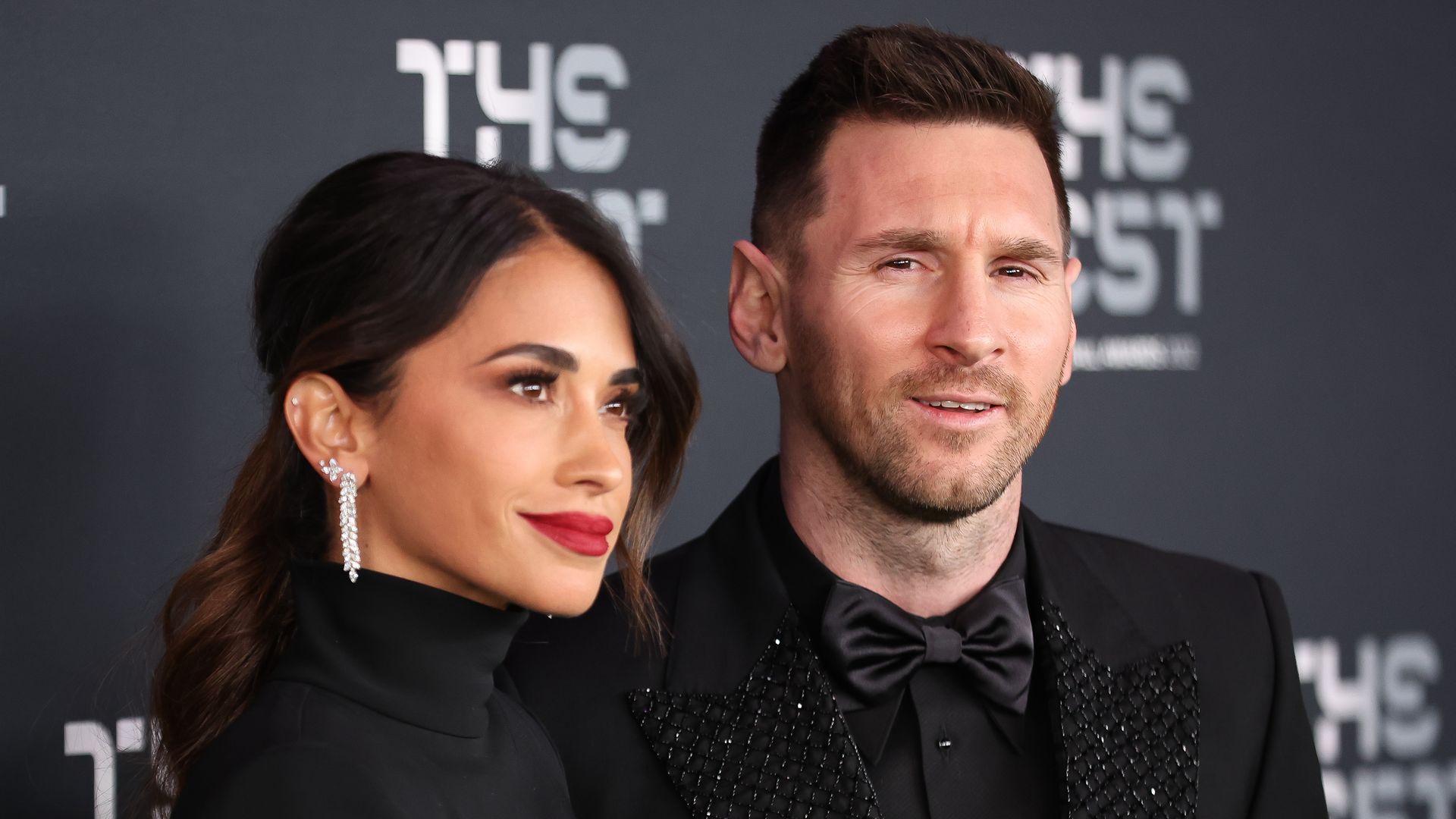 Antonela Roccuzzo goes viral: Influencer asks Messi's wife what she does for a living