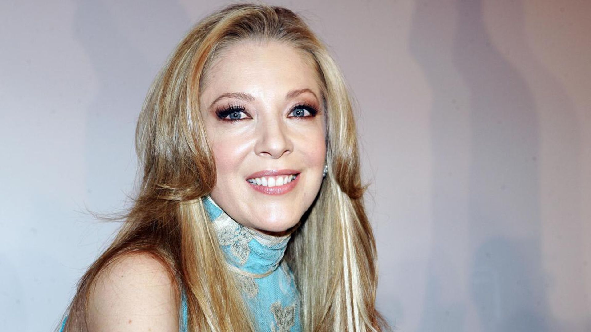 Edith González's widower mourns her one year after her death