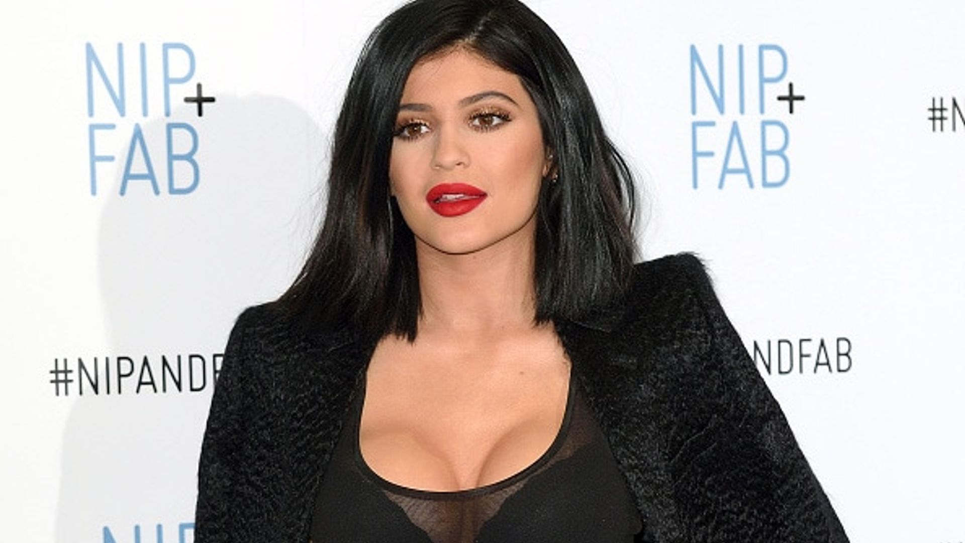 Kylie Jenner responds to lip plumping challenge craze