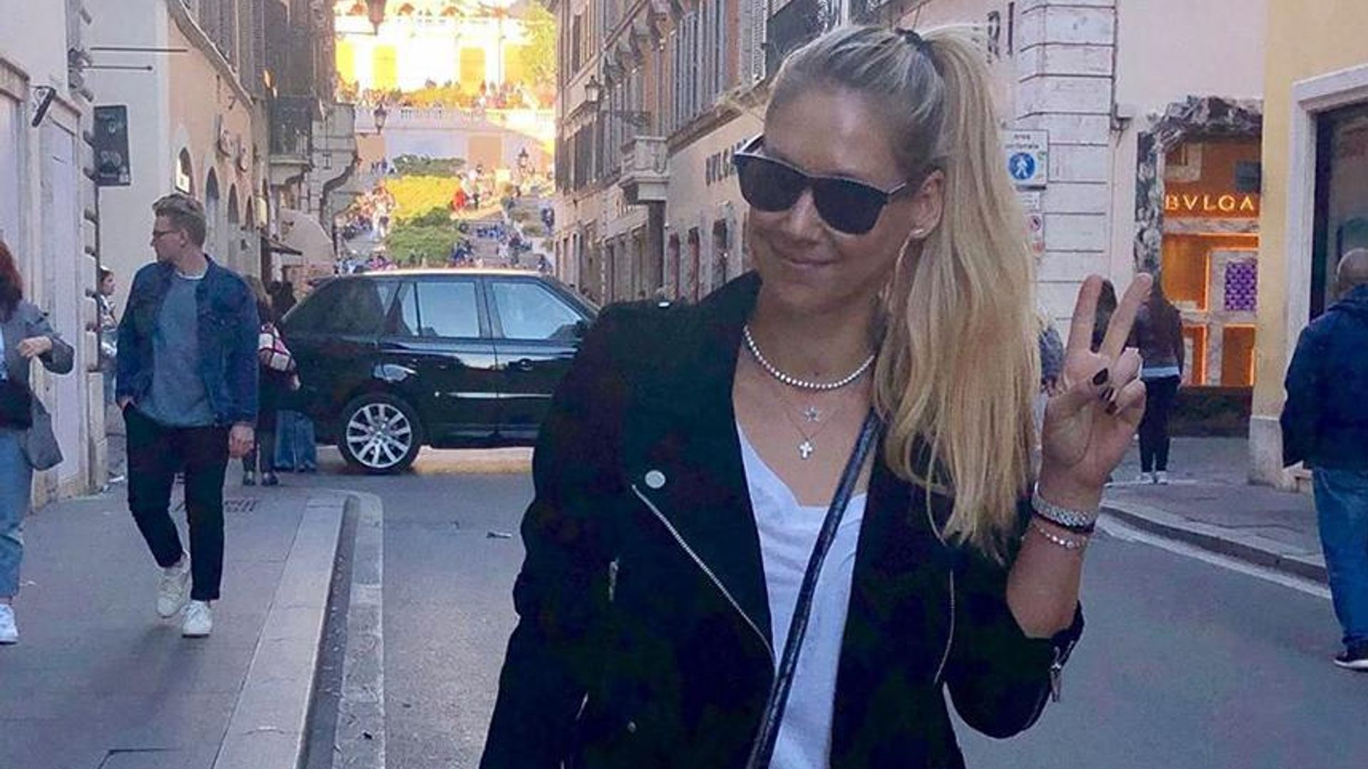 Anna Kournikova s Impeccable Sense Of Style Make Her A Fashion Star anna-kournikova-s-impeccable-sense-of-style-make-her-a-fashion-star