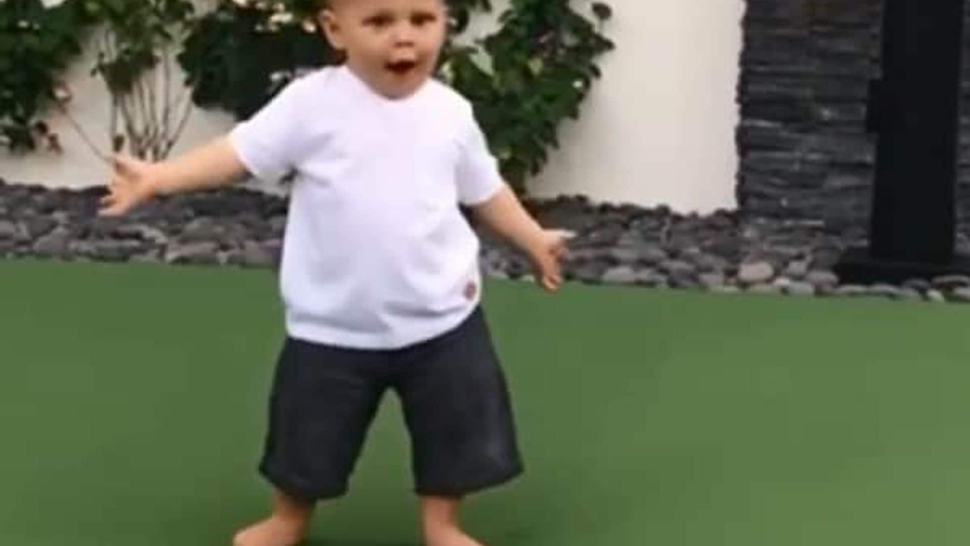Enrique Iglesias and Anna Kournikova’s son busts some serious moves to a rap song