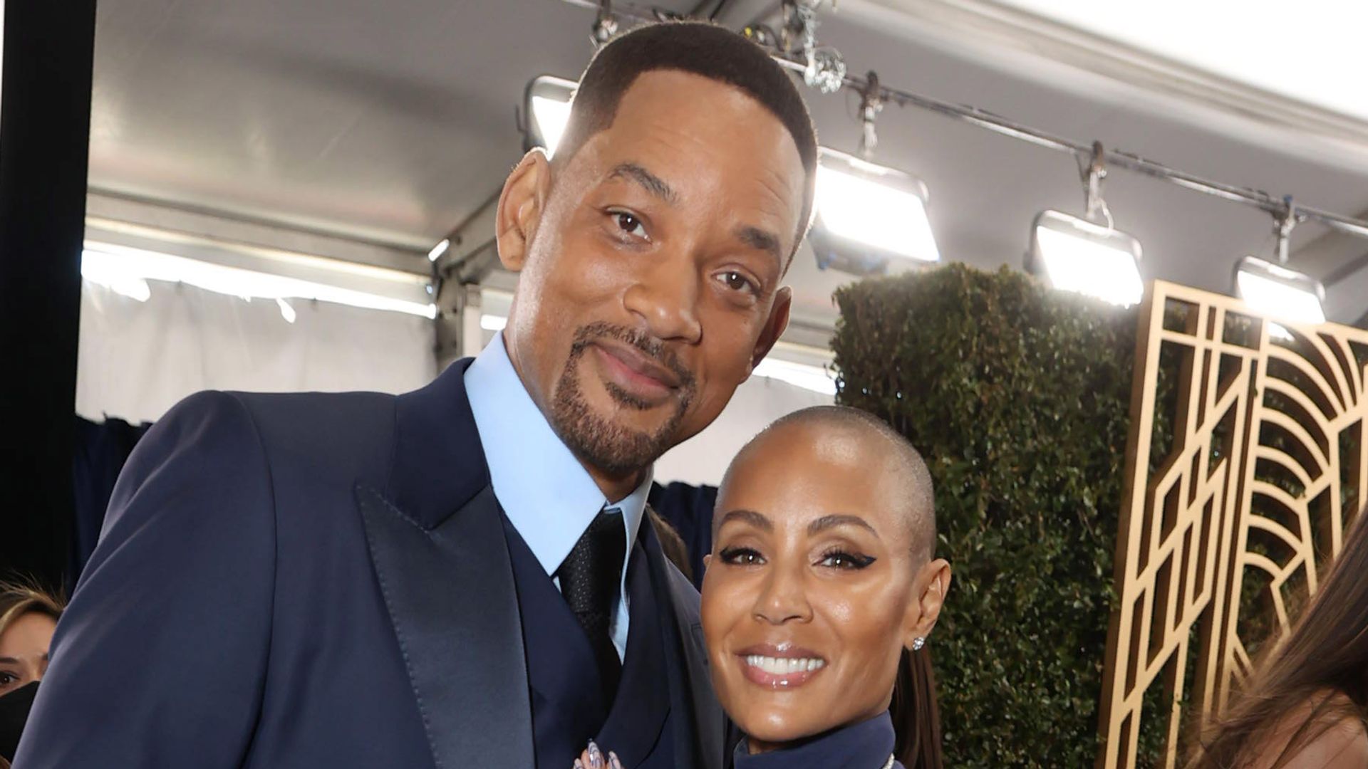 https://www.hola.com/us/horizon/landscape/3586f87713f1-will-smith-and-jada-pinkett-smith-seen-at-28th-annual-screen-actors-guild-awards.jpg?im=Resize=(1200)