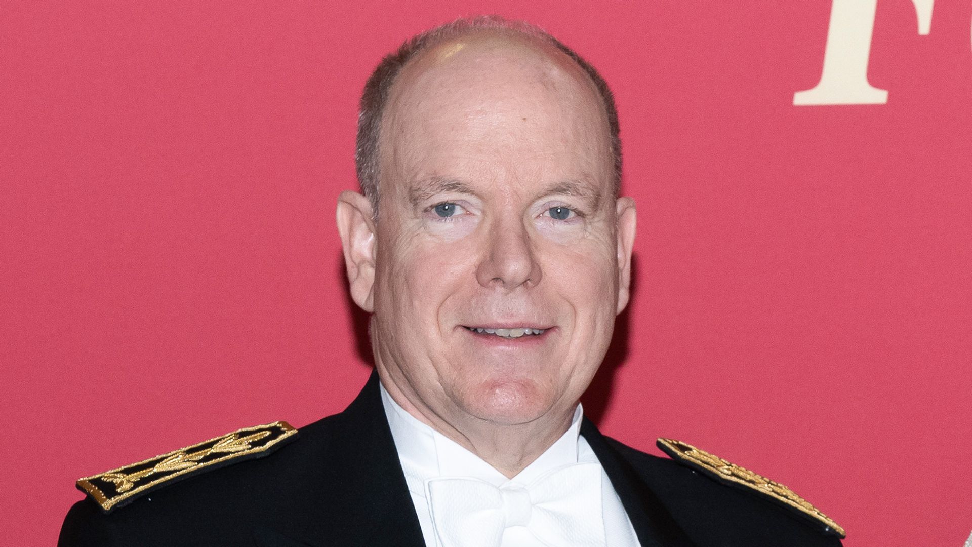 https://www.hola.com/us/horizon/landscape/381105c77c09-monaco-monaco-prince-albert-ii-of-monaco-and-princess-charlene-of-monaco-attend.jpg?im=Resize=(1200)