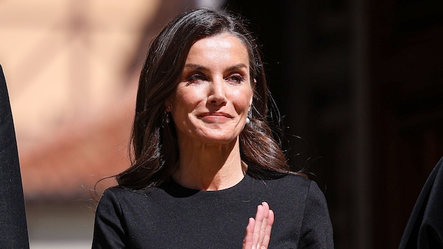 Queen Letizia of Spain attends the 'Miguel De Cervantes' Literature award 2024 to Alvaro Pombo 