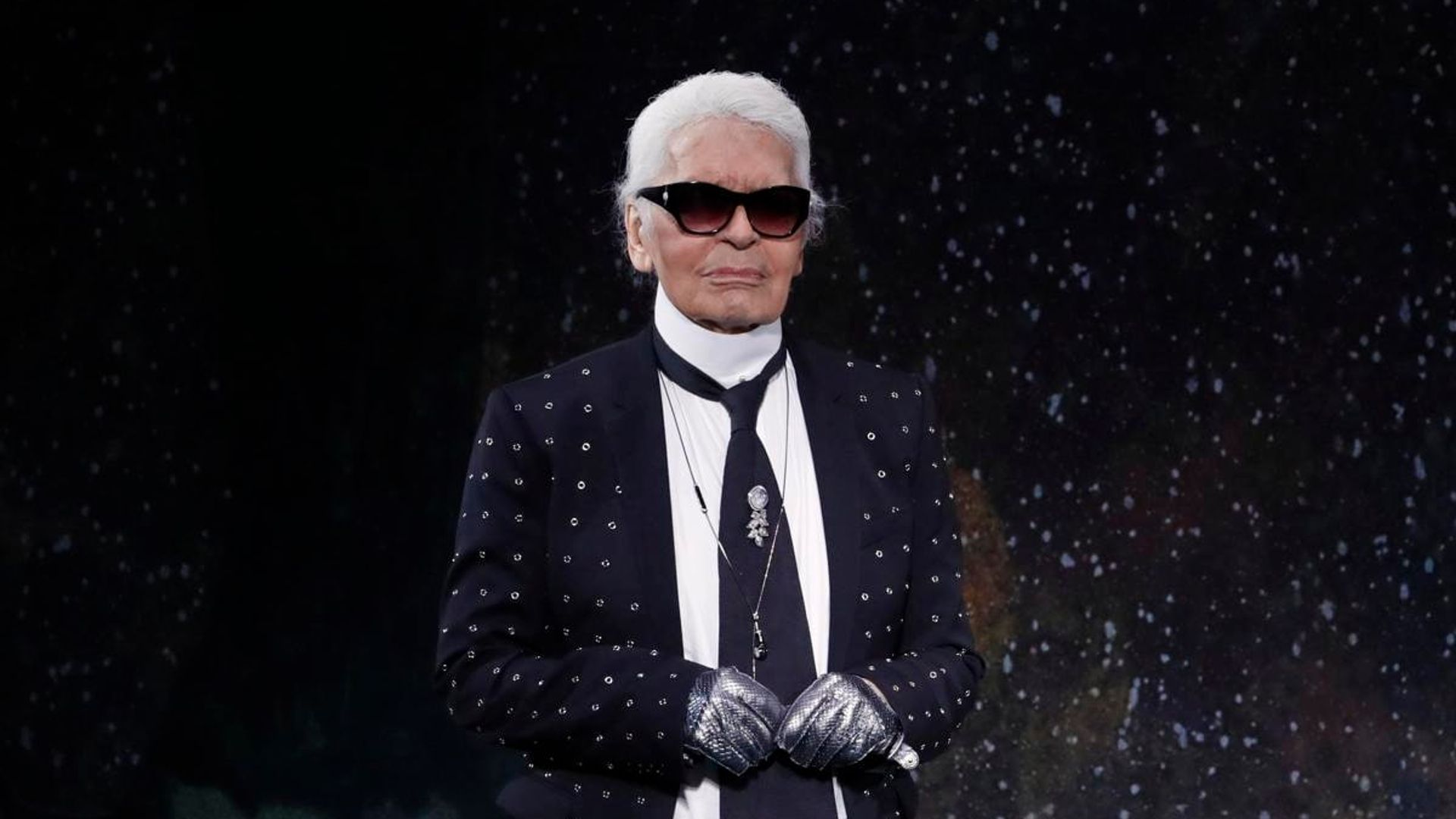 Attendees to the 2023 Met Gala need to dress in ‘In honor of Karl’