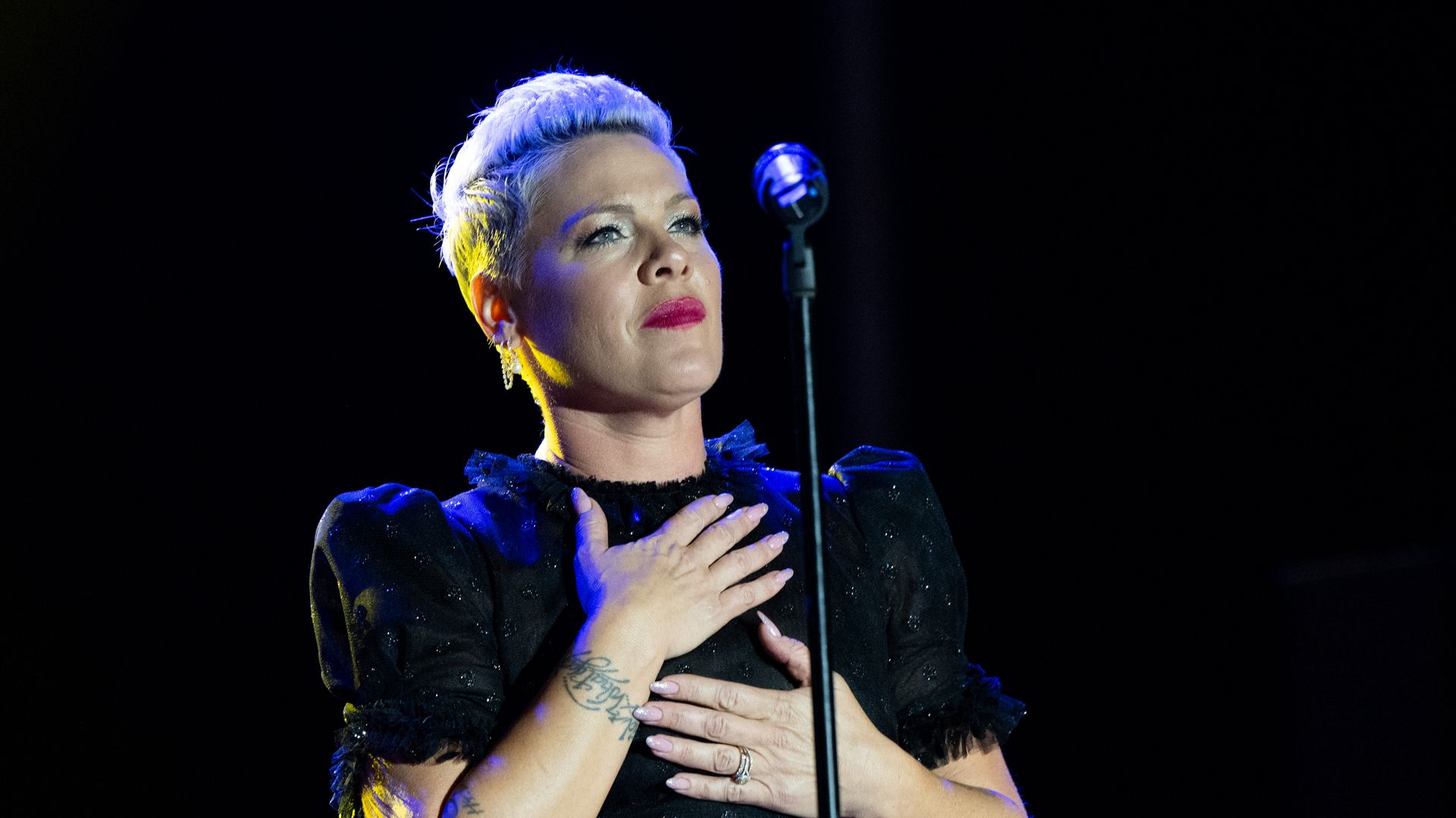 Singer Pink  performs onstage during the One805 Live Fall Concert benefiting First Responders on September 20, 2024 in Carpinteria, California. (Photo by Scott Dudelson/Getty Images)