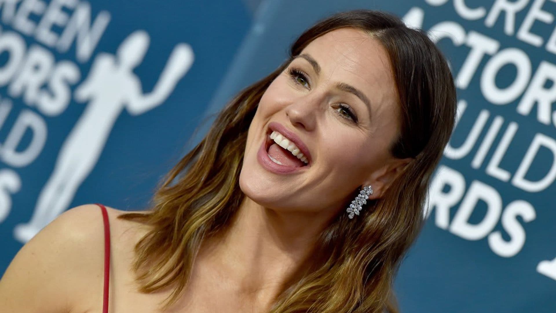 Celebrities react to Jennifer Garner’s childhood photo