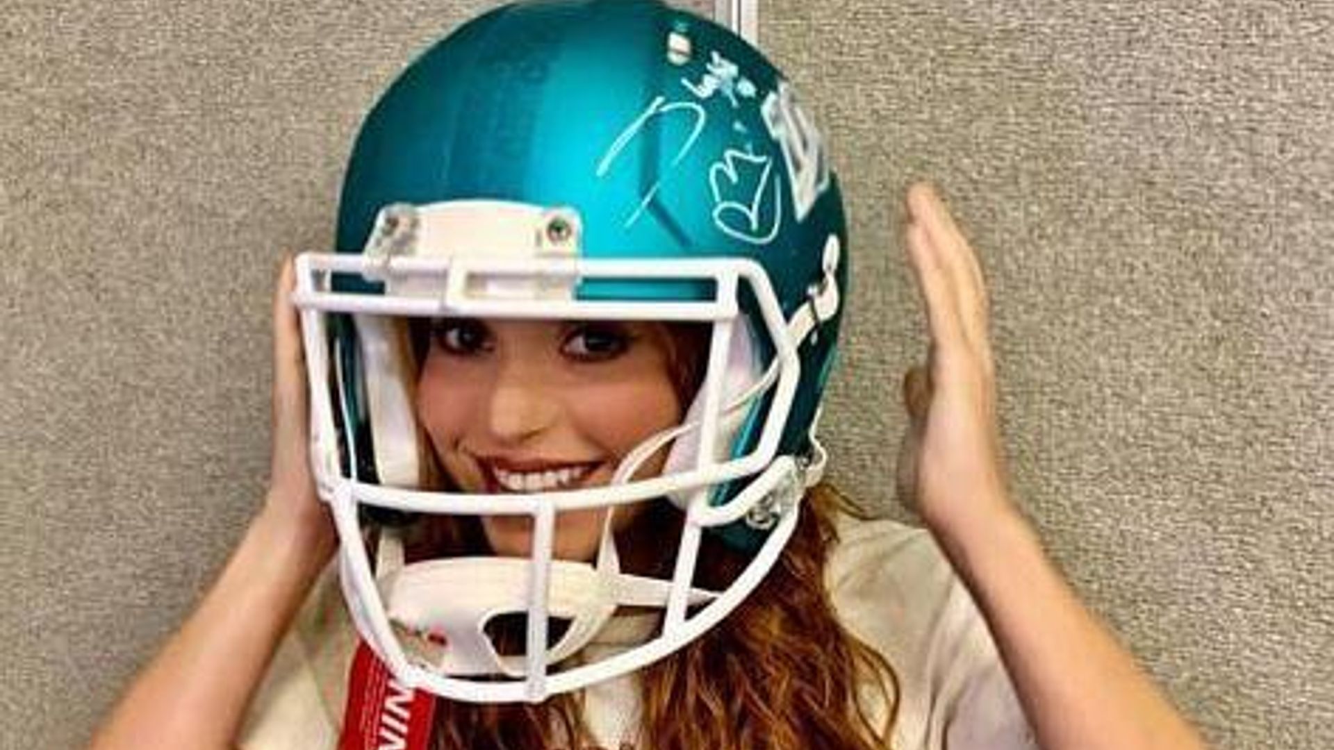 Birthday girl Shakira reveals hilarious life hack ahead of Super Bowl