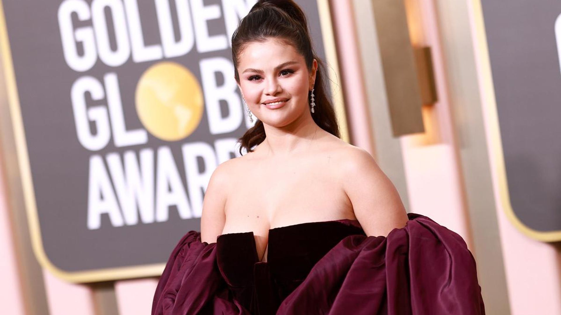 Selena Gomez models her new Rare Beauty products on social media