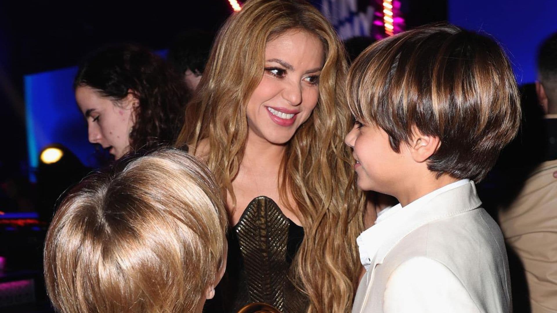 Shakira and her kids move the Latin GRAMMYS with their performance of ‘Acróstico’
