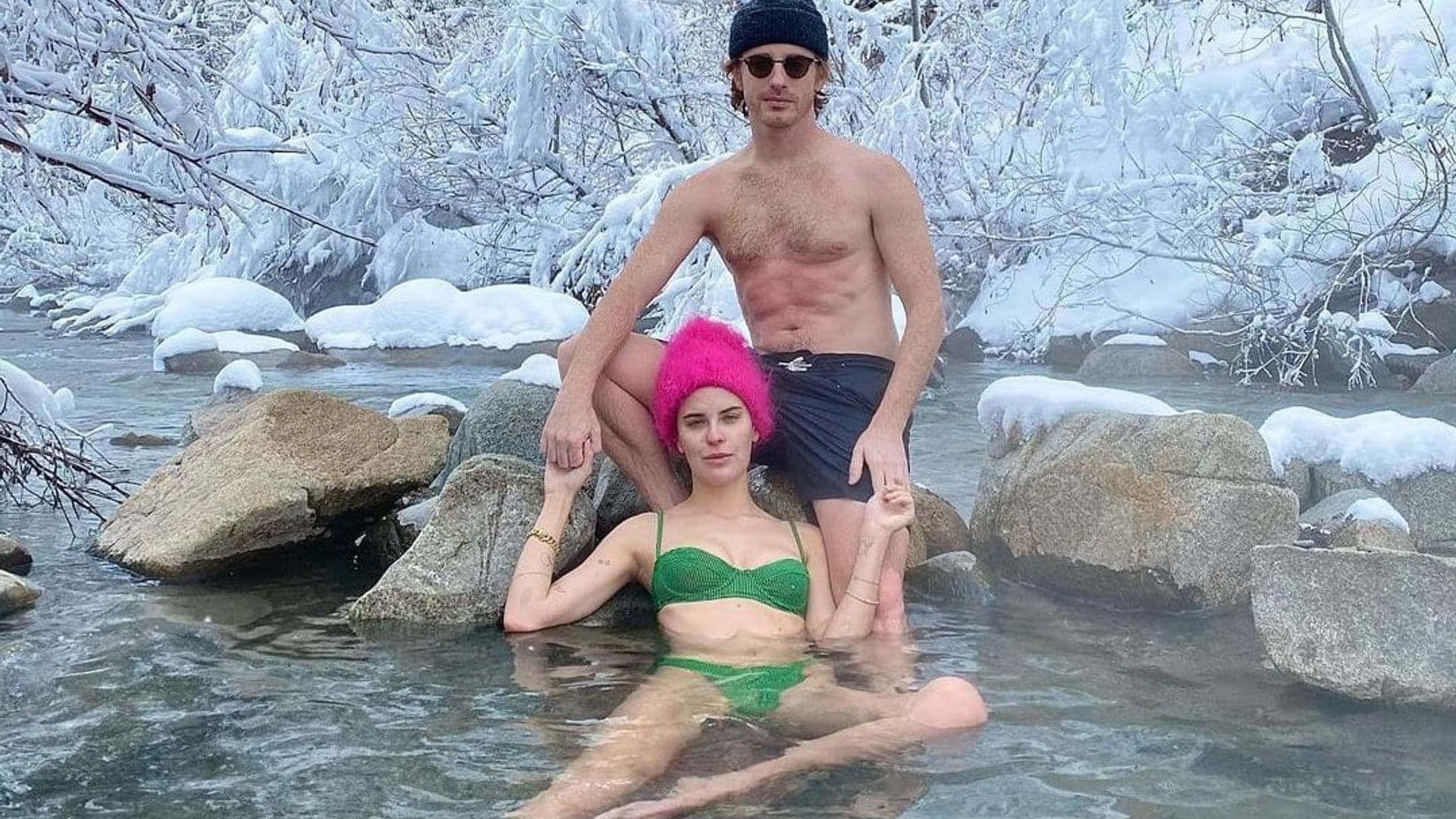 Demi Moore’s daughter Tallulah Willis strips down to a bikini in the snow