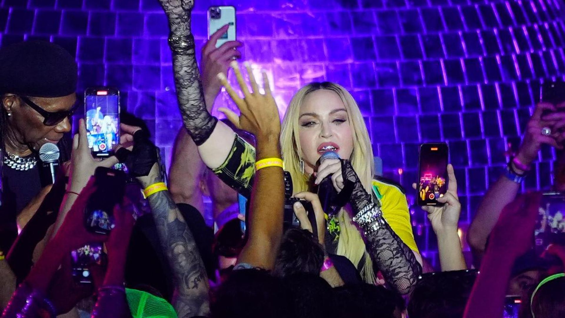 Madonna stops music video shoot after someone calls the cops on her