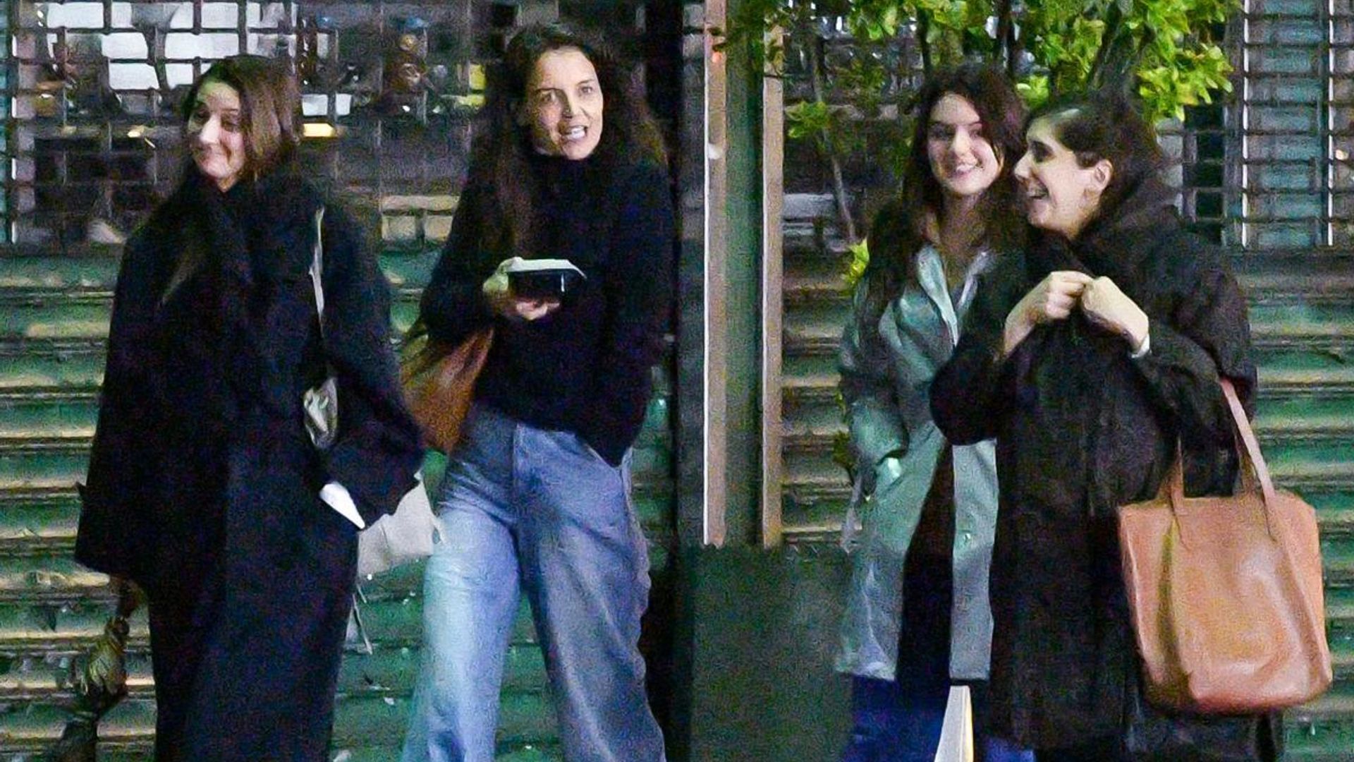 Suri Cruise and Katie Holmes spotted in a mother-daughter outing