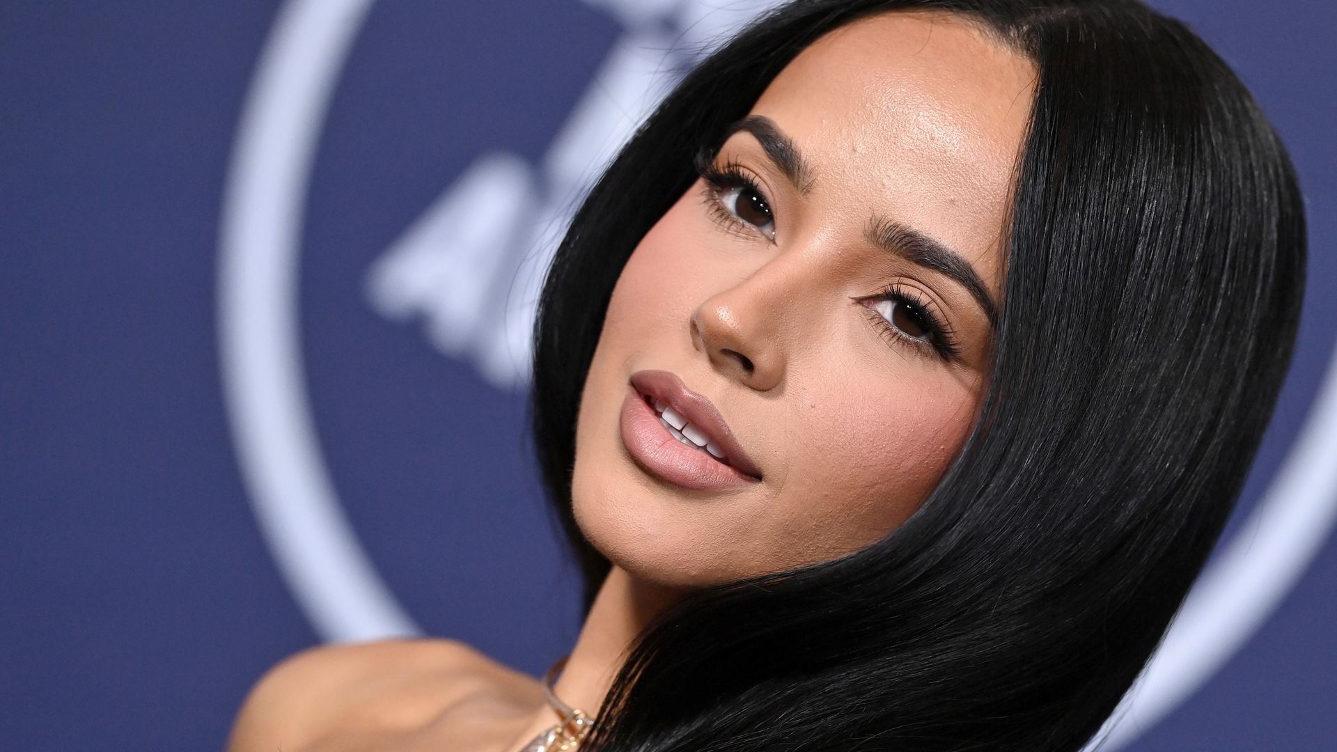 Becky G rules the 2025 AMAs in a bold curve-hugging mini dress