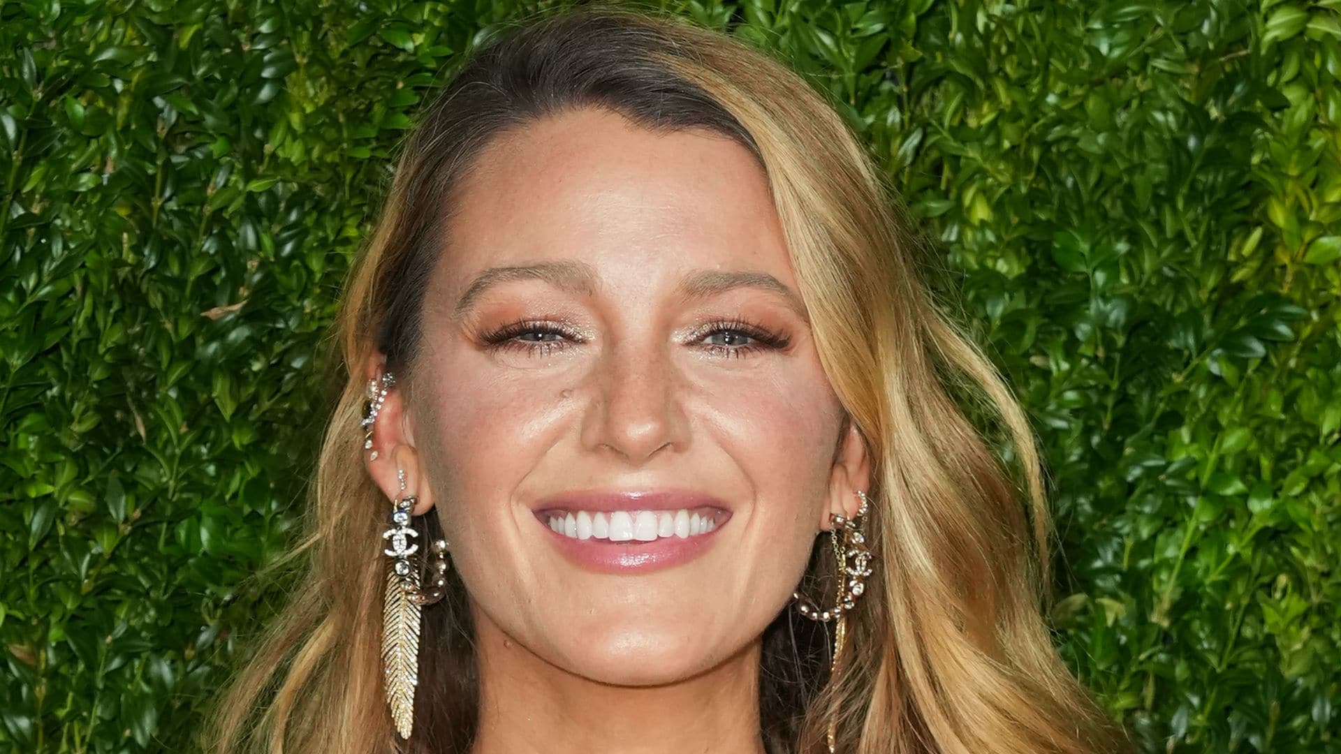 Blake Lively subpoenas a Latino content creator to uncover an alleged smear campaign
