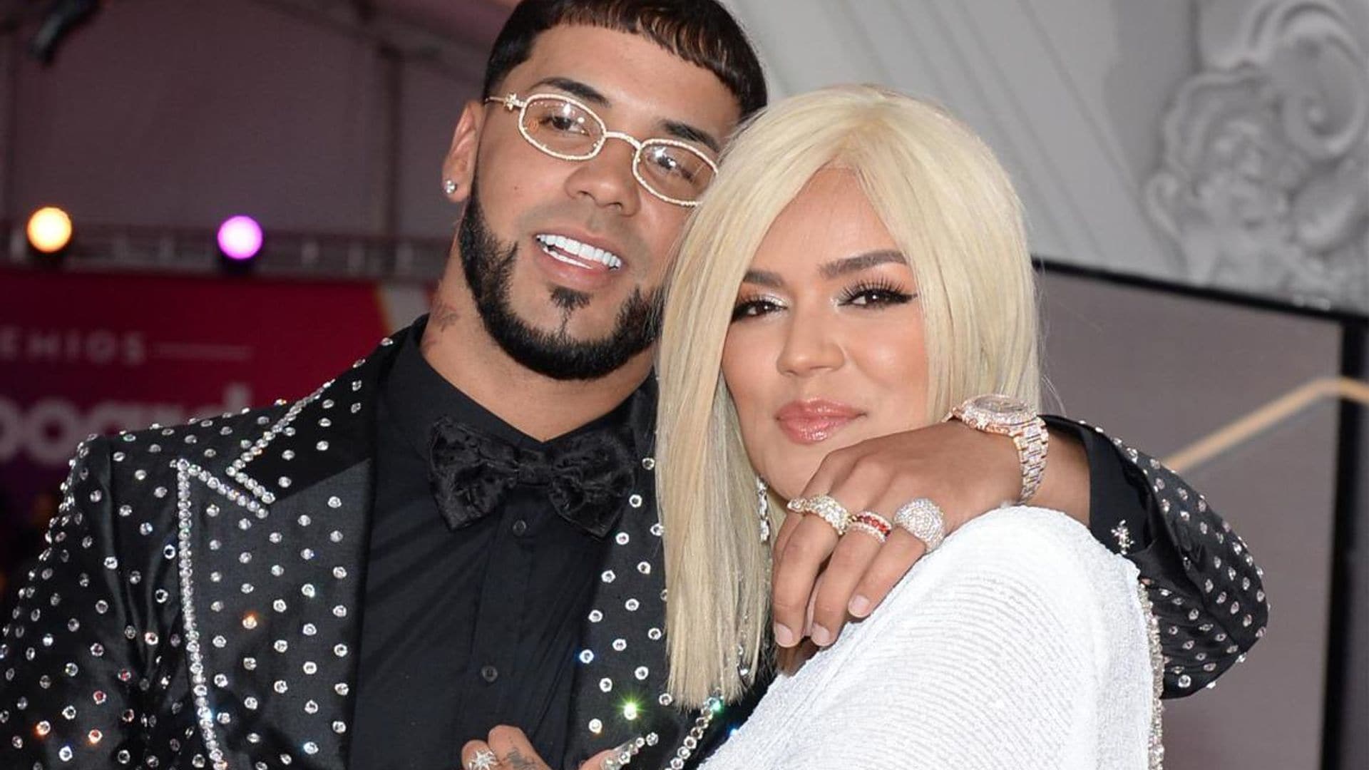 Karol G snaps the most romantic selfie with Anuel AA