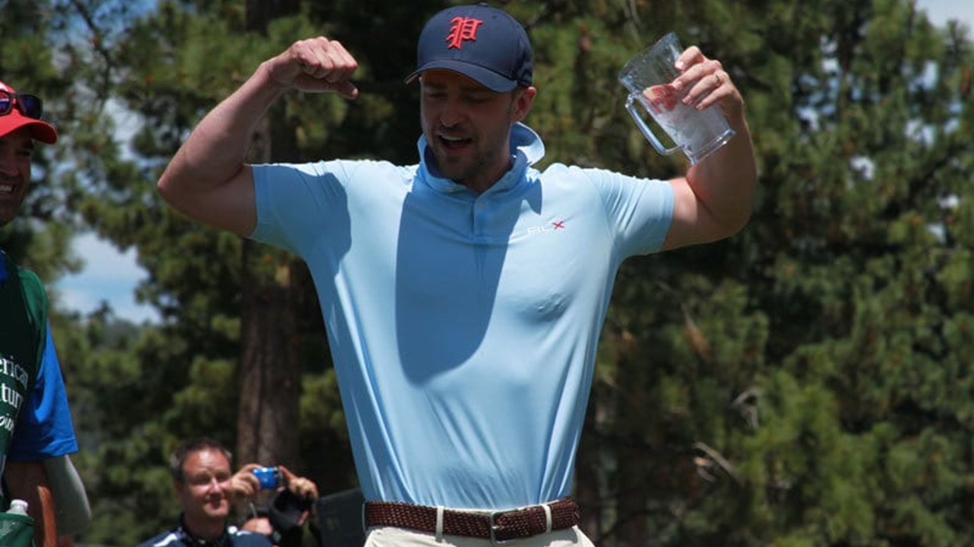 Justin Timberlake shows off his basketball skills, does the 'Carlton'