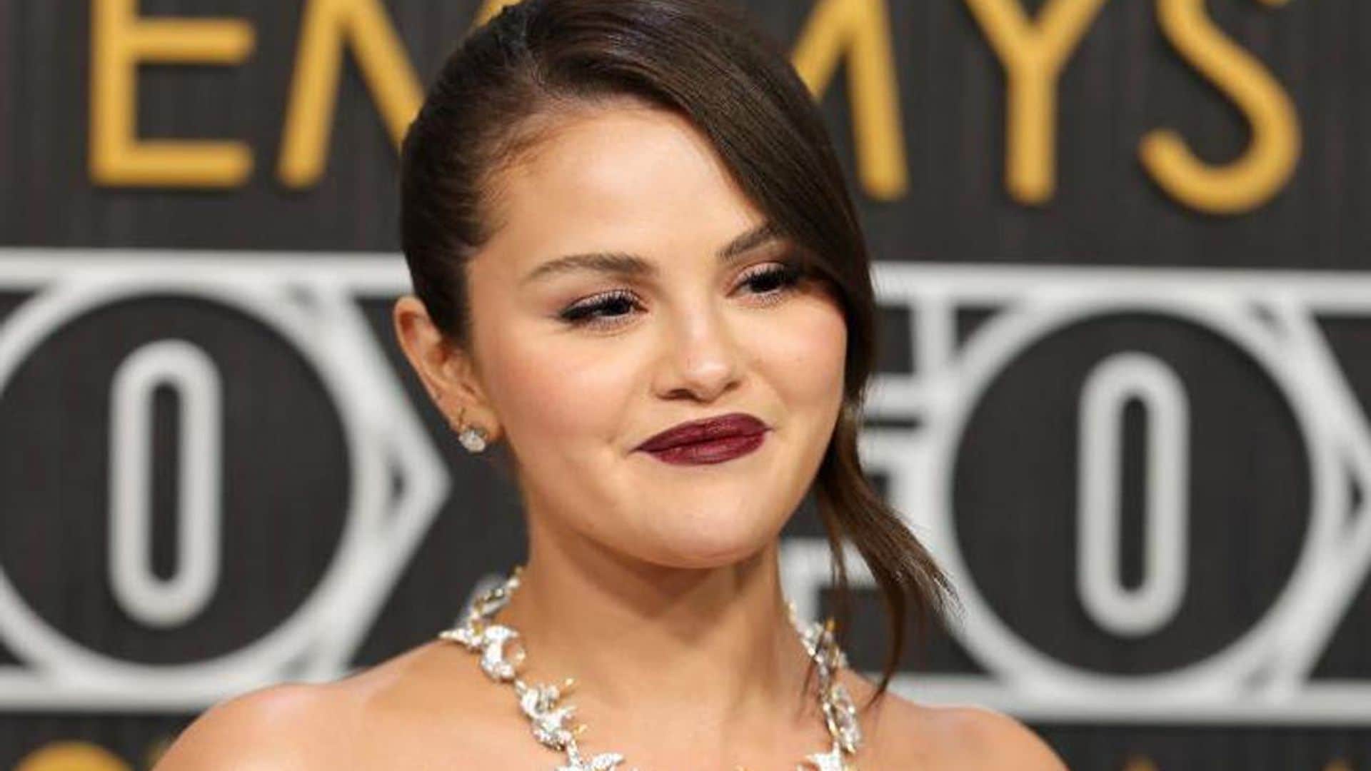 Selena Gomez shares stunning fresh-face selfies that get Benny Blanco’s attention