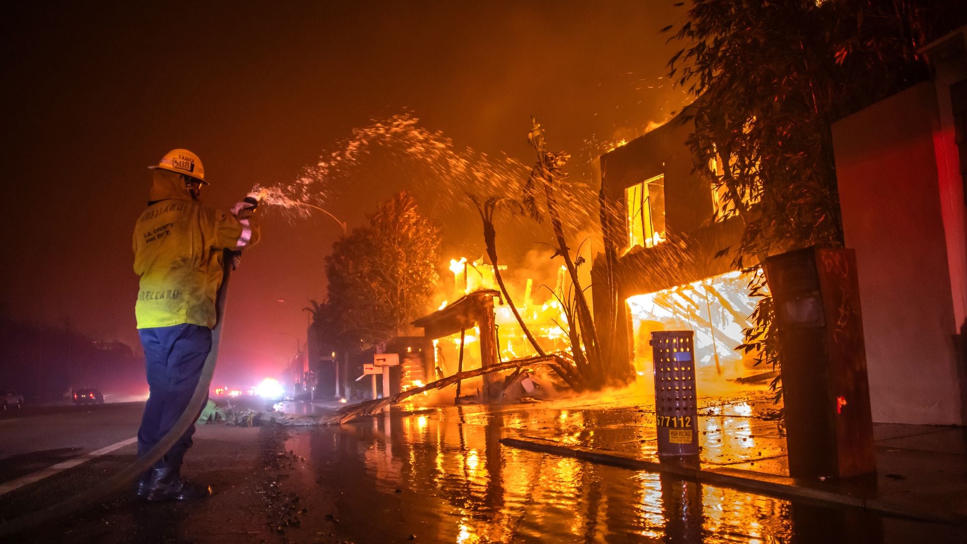 Ben Affleck, Guillermo del Toro, and Mark Hamill Evacuated as Los Angeles Wildfires Rage