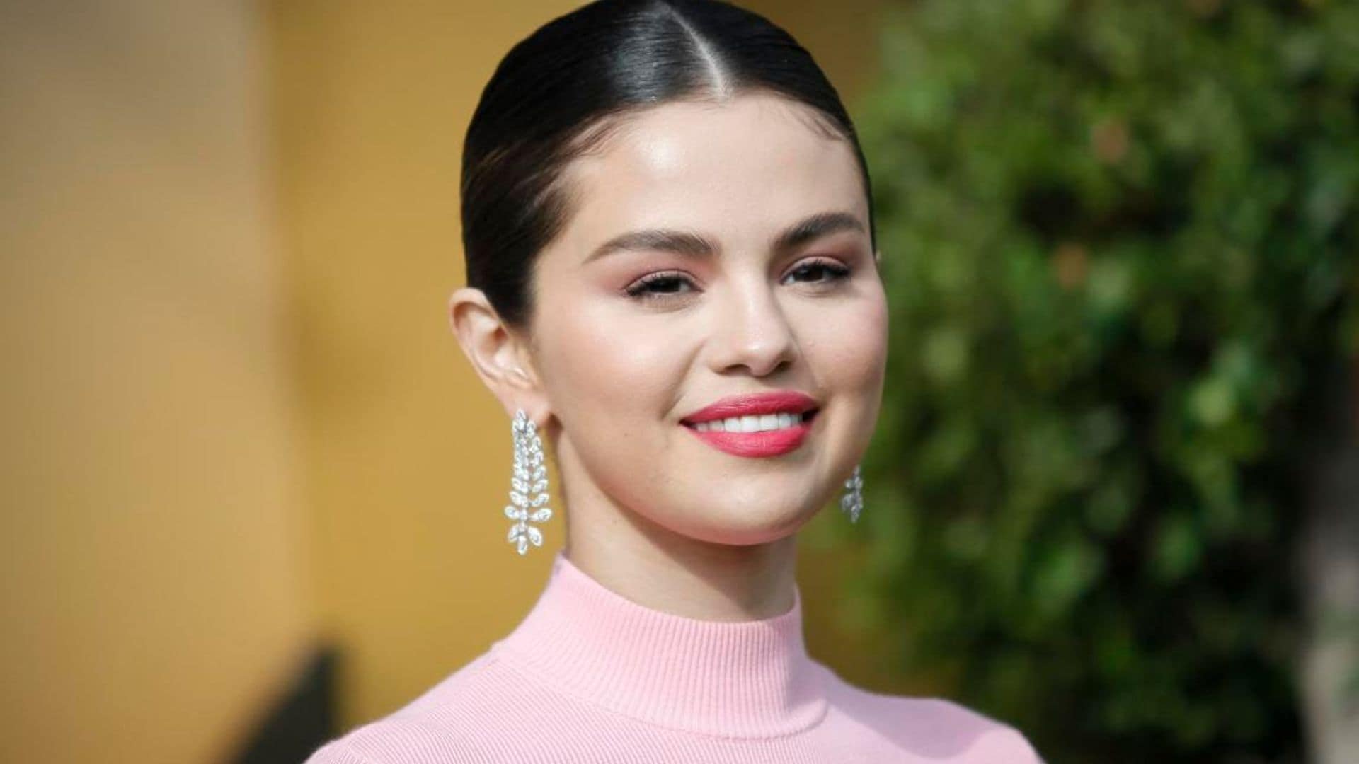 Selena Gomez is bringing back an 18th-century fashion trend and we’re here for it