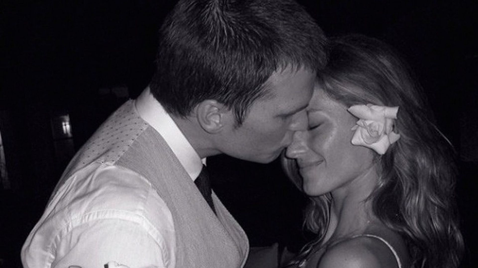 Gisele Bündchen pens sweet message to Tom Brady for wedding anniversary
