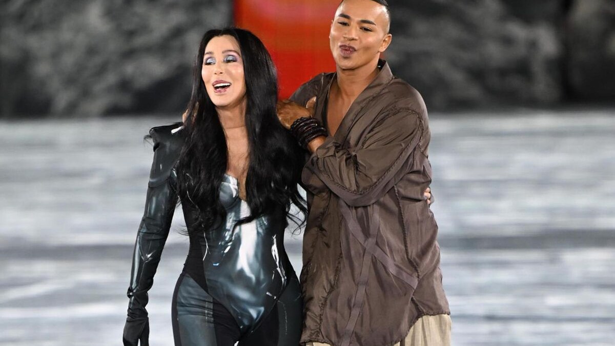 Cher makes surprise appearance atParis Fashion Week, walking for