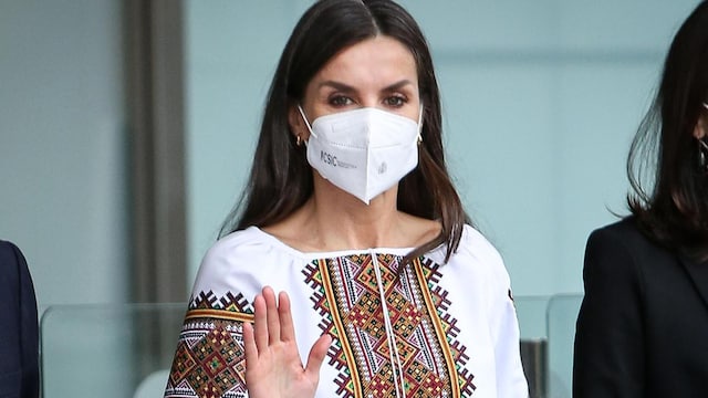 Queen Letizia shows support for Ukraine with her fashion