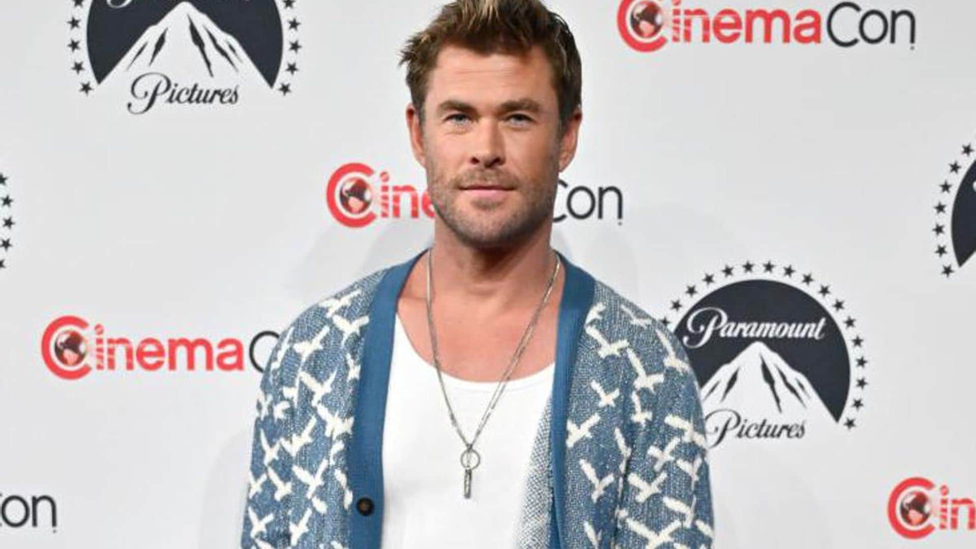 Chris Hemsworth goes on a ‘bestie’ getaway with his daughter