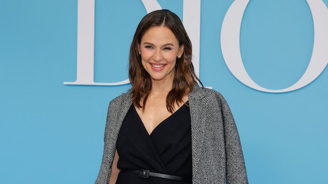 Jennifer Garner in Paris