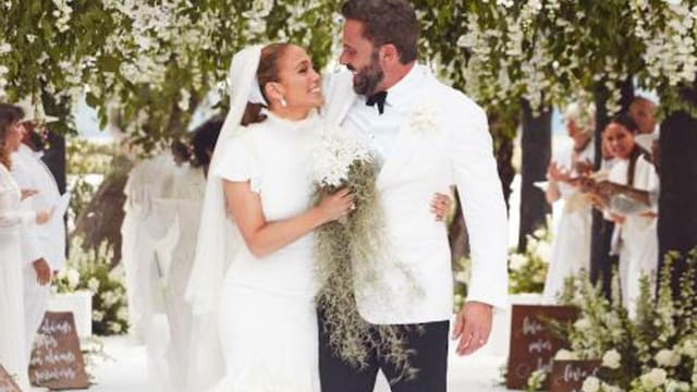 Jennifer Lopez shares more wedding photos