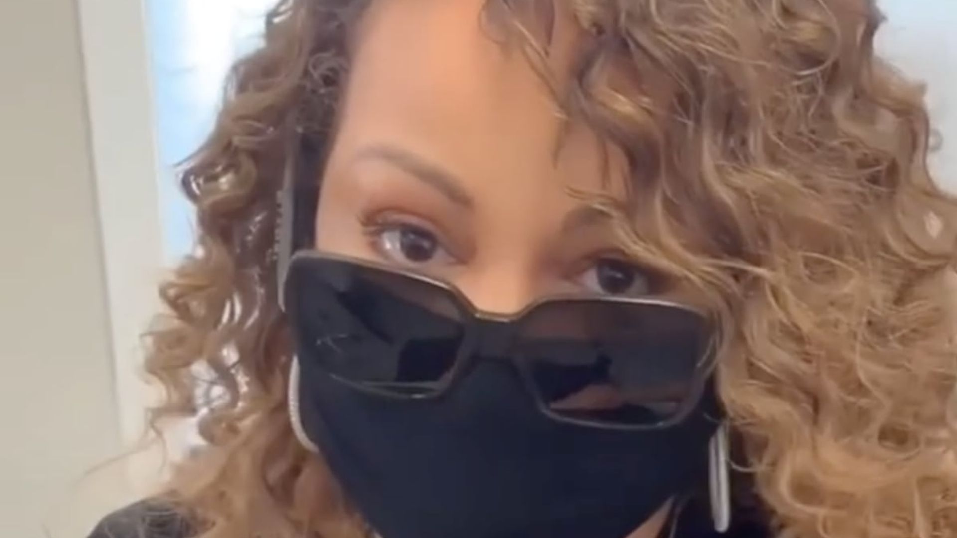 Mariah Carey’s reaction to COVID-19 vaccine is iconic: watch now!