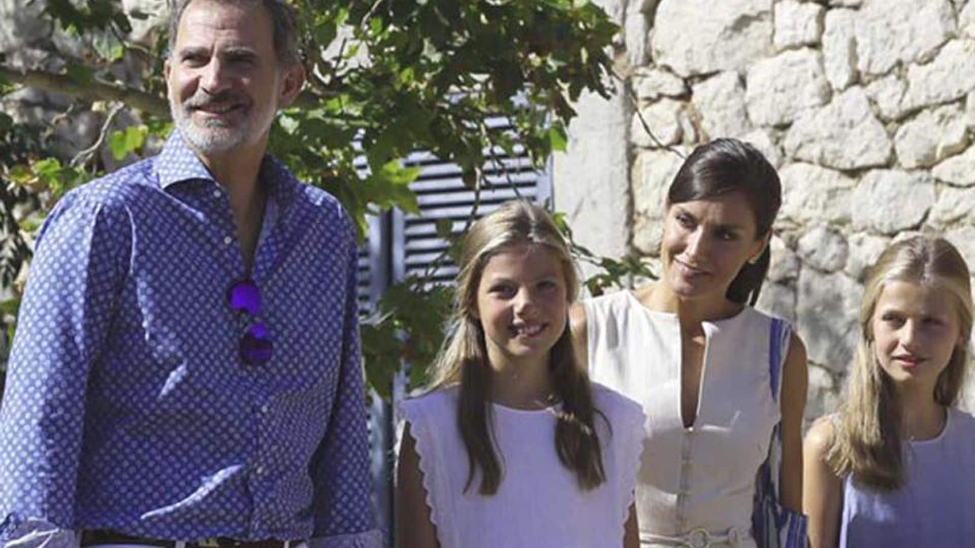 Spanish Royals coordinate in blue and white for their family vacation