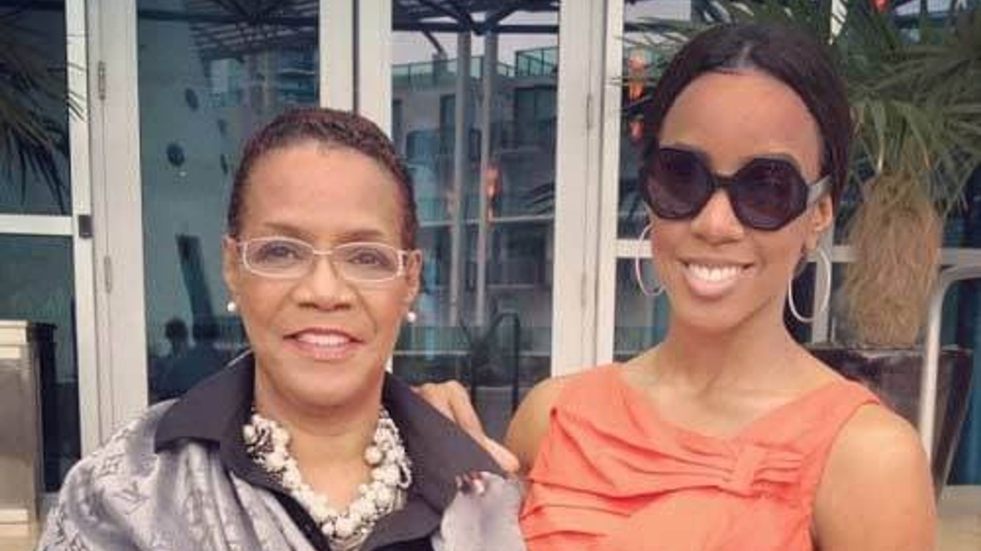 ​Kelly Rowland's 'incredible' mom dies suddenly at 66