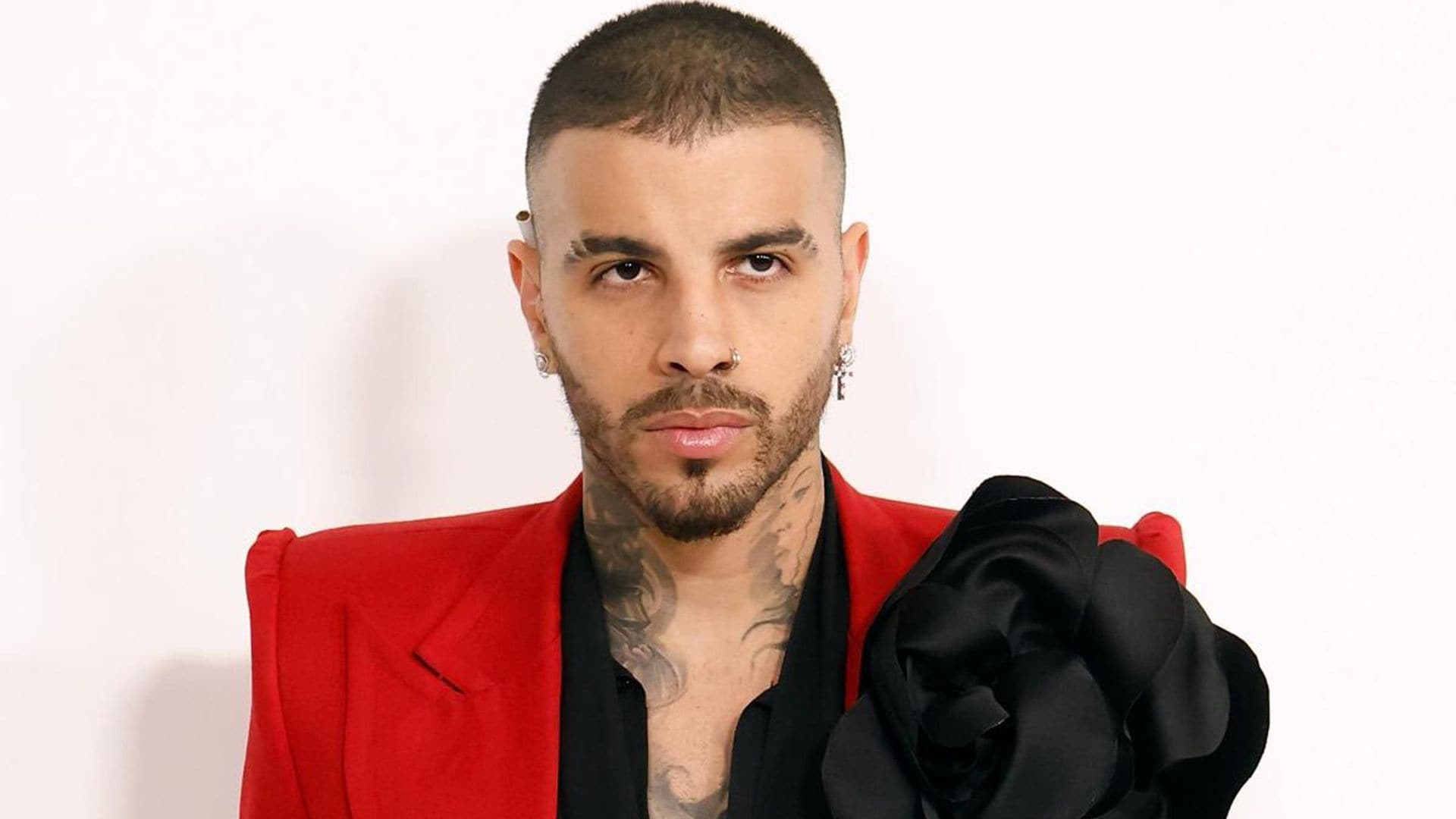 Did Rauw Alejandro pay tribute to Rosalía during the CFDA Fashion Awards 2023?