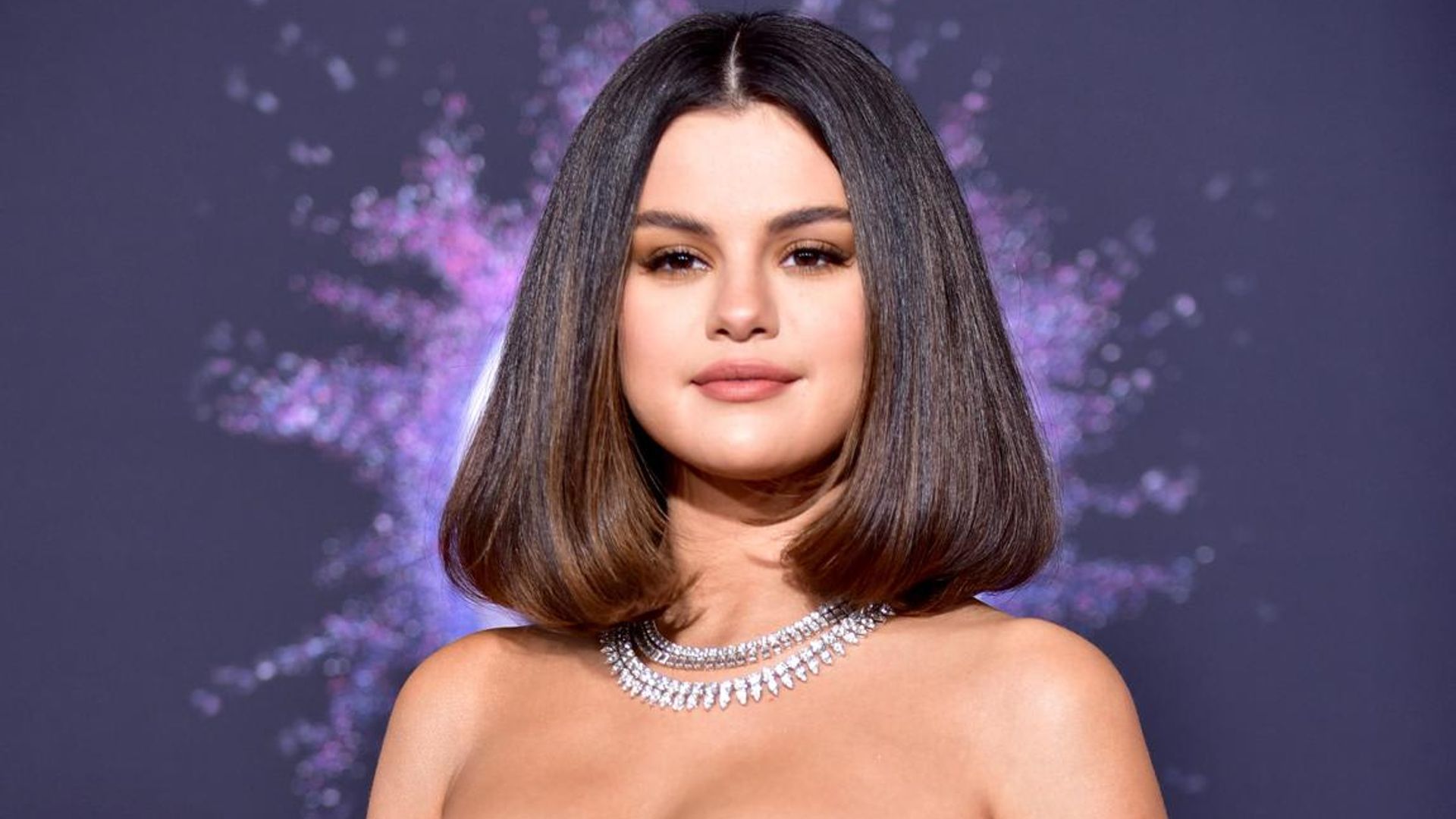 Selena Gomez drops heartbreak-inspired album tracklist after debuting trendy new haircut