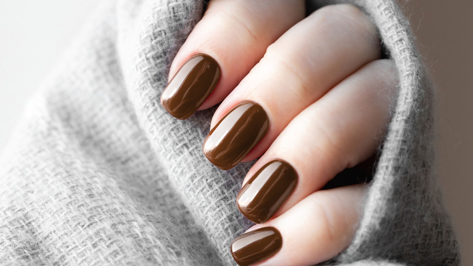 5 nail colors everyone will be wearing this fall