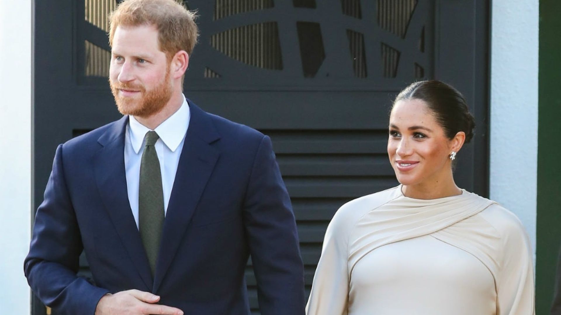 Meghan Markle gives the Oscars red carpet a run for its money in dreamy Dior gown