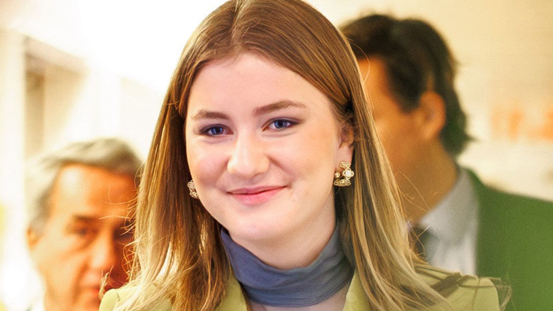 Royal family members to attend Princess' graduation in the UK