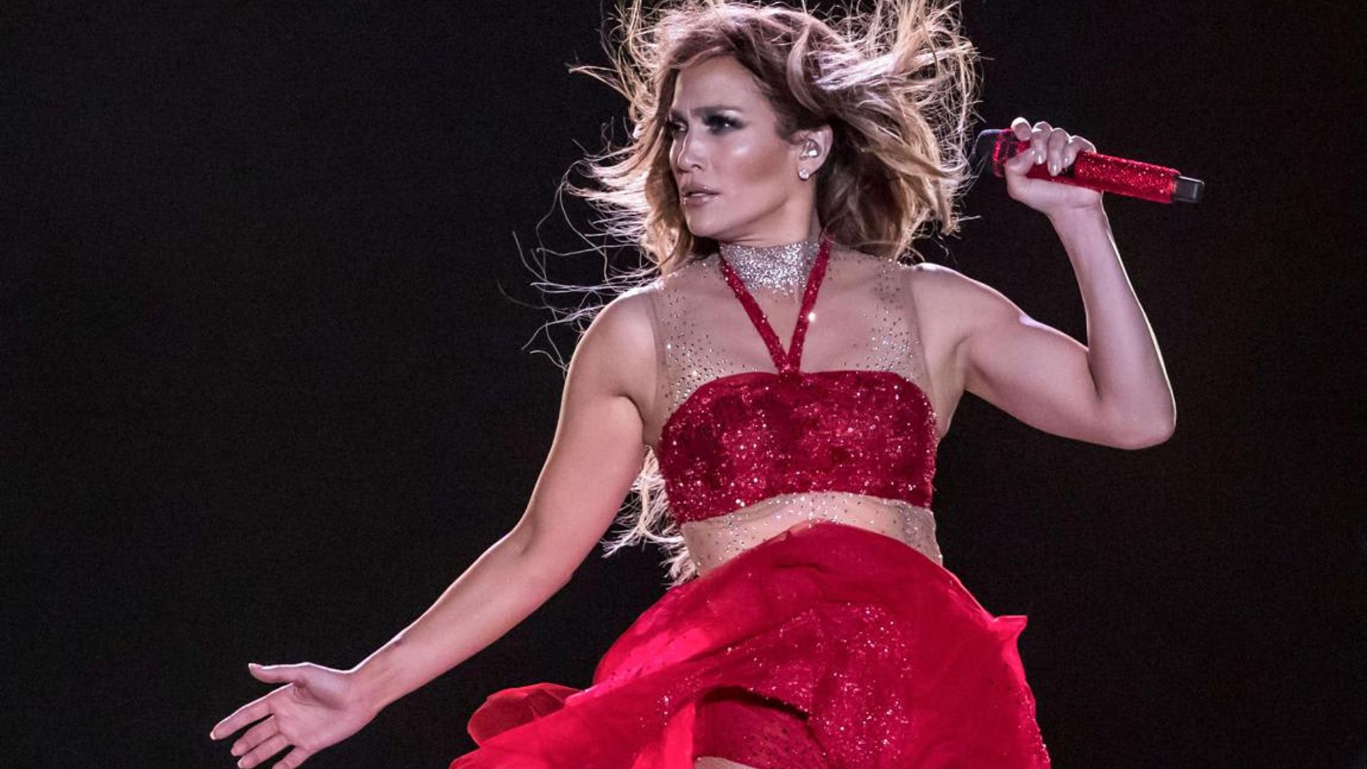 Jennifer Lopez reveals the secret behind her fabulous tan